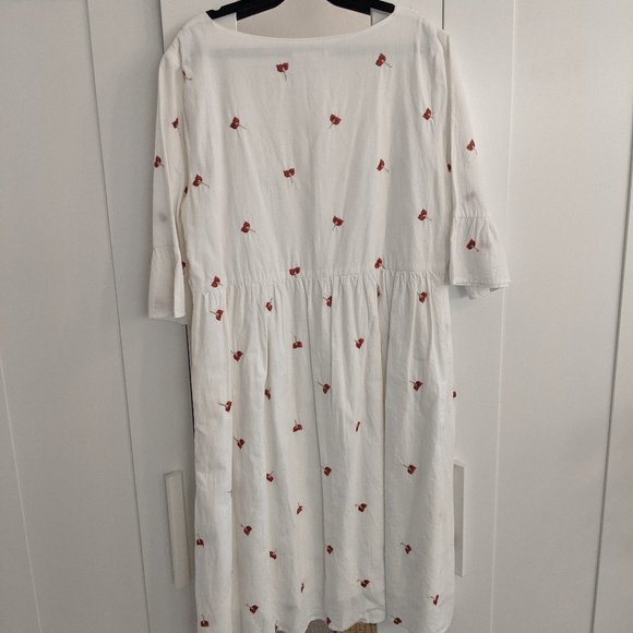 Romantic A-Line Embroidered Flower Dress - Picture 3 of 3